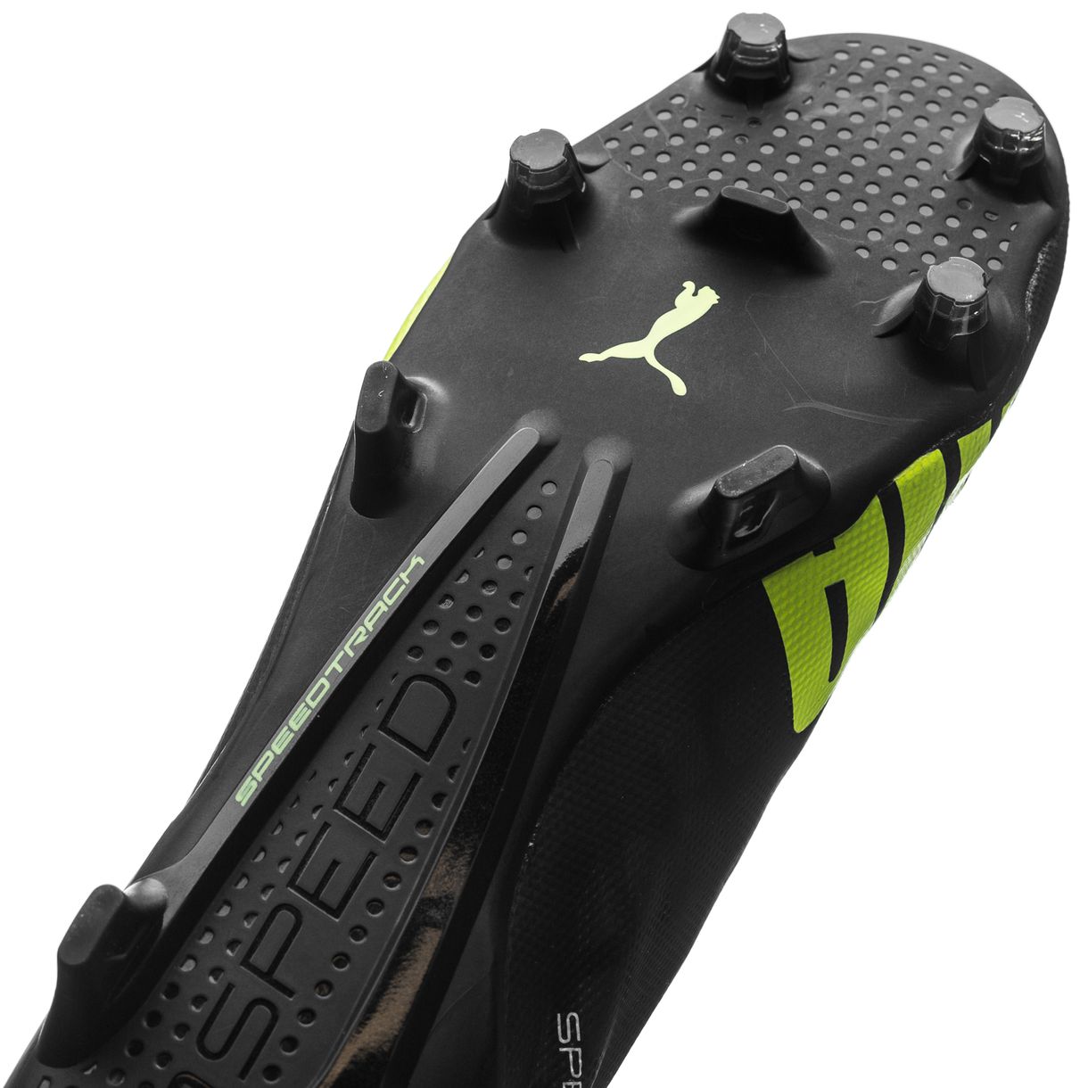 踢球必看书,踢球人需看五大经典足球鞋款推荐