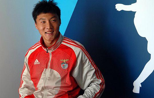 他足球天赋首屈一指，曾受本菲卡重点栽培，无奈性格决定命运