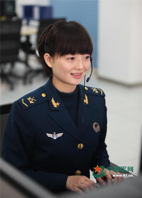 A4腰？听听空军“女神”怎么说