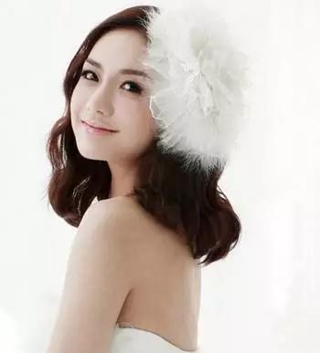 中式新娘造型齐耳短发,短发秀禾新娘婚纱照造型