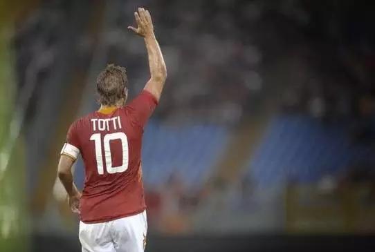 当今世界足球巨星排名,现今世界足球巨星四个档次排名