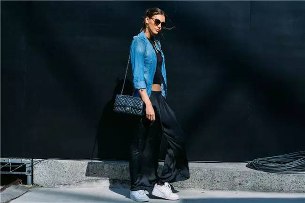 送给男朋友的运动鞋,送男朋友一双运动鞋好吗