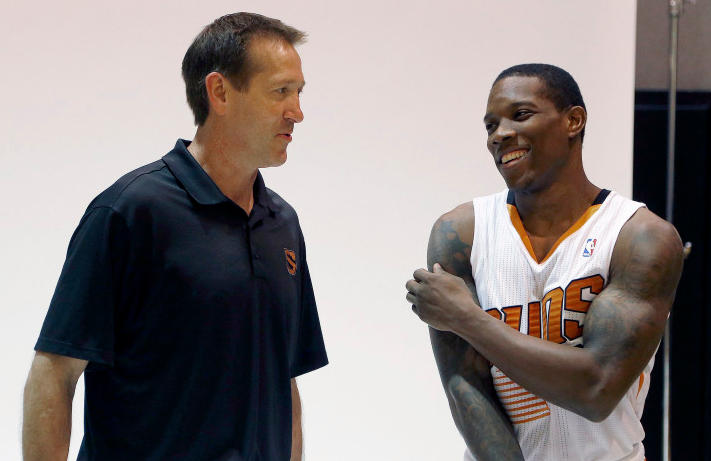 他是如今NBA最当红的经纪人加入他的团队詹皇也会来帮你