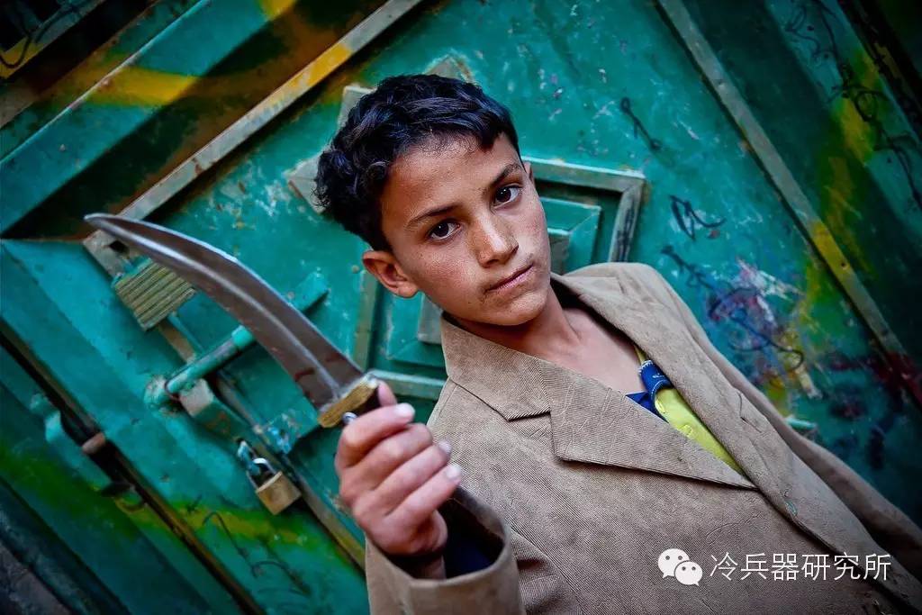 十九世纪法国铁甲舰,阿拉伯中世纪的弯刀