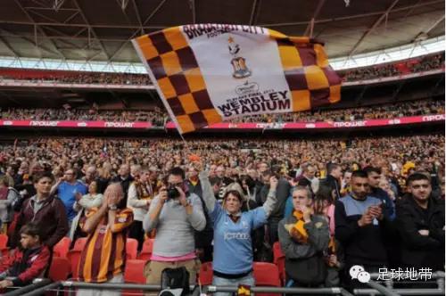 有一种力量叫球迷，骨子里流淌着忠诚的热血！