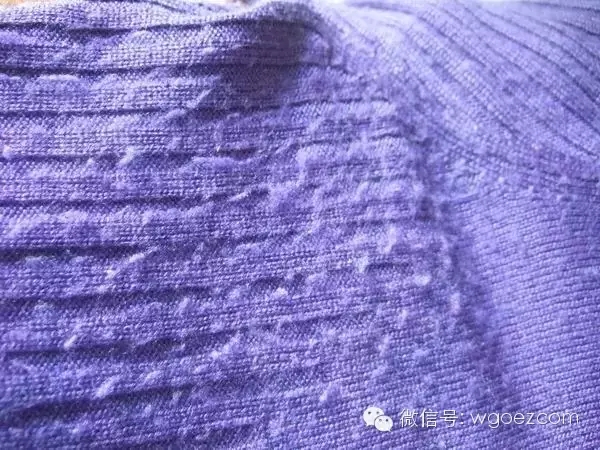 毛衣粘毛起球怎么处理,黑毛衣粘毛怎么彻底解决