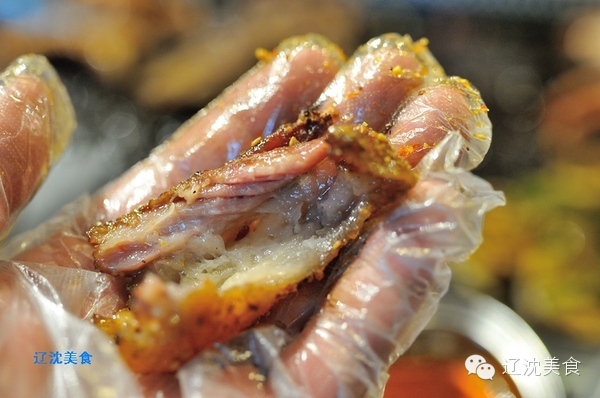 山东小伙创建了”烧+烤“新模式，玩活沈阳长白社区小餐饮