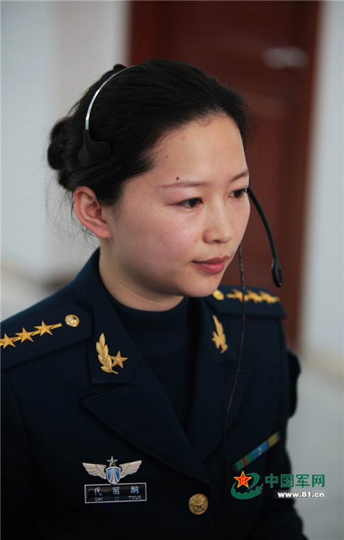 A4腰？听听空军“女神”怎么说