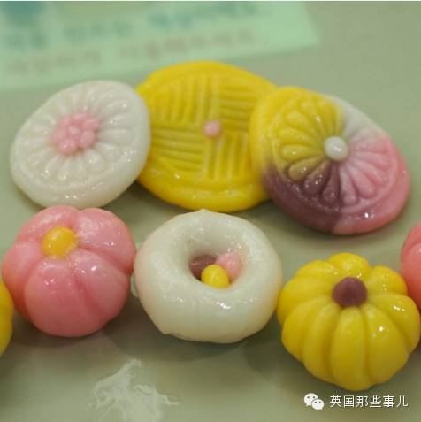 他骑自行车打造出这部横跨亚欧大陆的甜品集... 睡前千万不要点