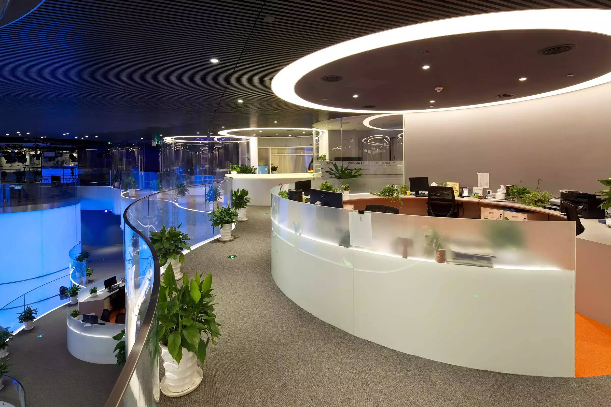 丹凤朝阳：专访凤凰卫视控股有限公司董事局主席刘长乐