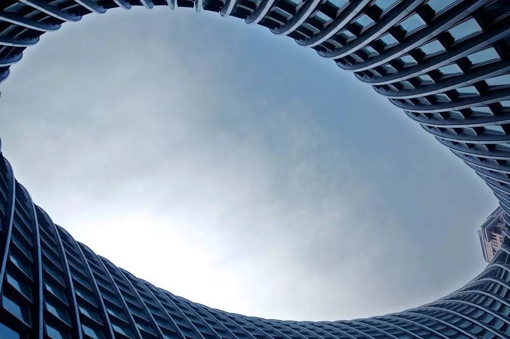 丹凤朝阳：专访凤凰卫视控股有限公司董事局主席刘长乐