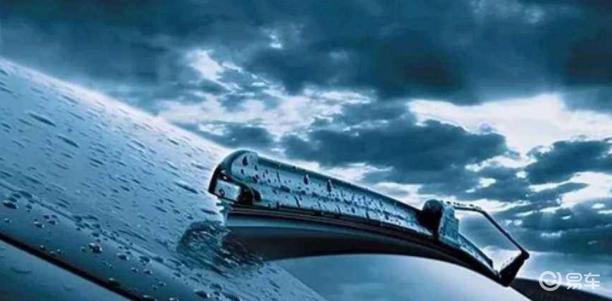 冬天的玻璃水买哪一种比较好,冬季汽车玻璃水的配制方法