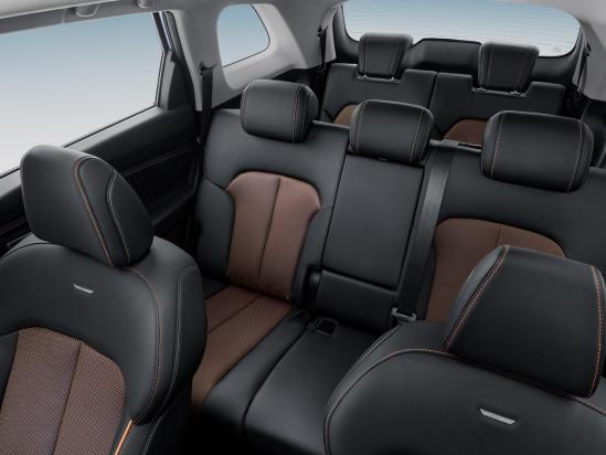 欧尚x7plus7座落地价格图片,长安欧尚x7plus7座自动挡落地价