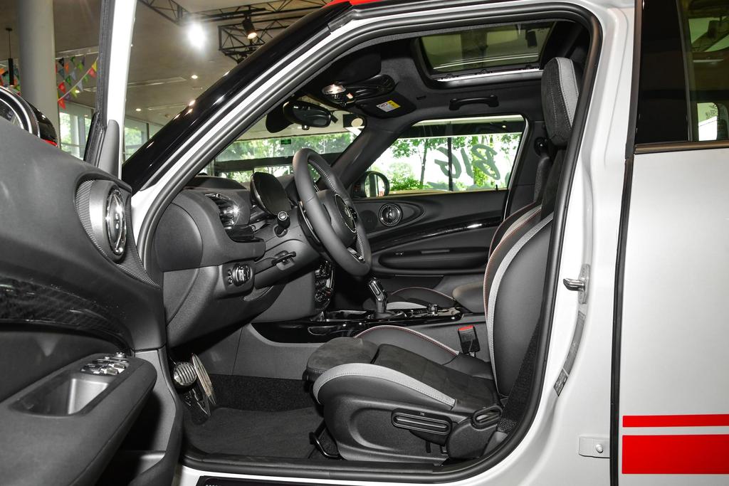 jcwclubman落地价,jcwclubman六门版2023款