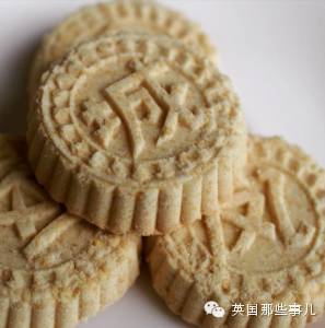 他骑自行车打造出这部横跨亚欧大陆的甜品集... 睡前千万不要点