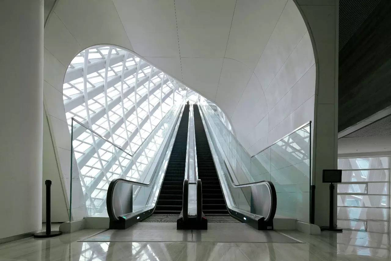 丹凤朝阳：专访凤凰卫视控股有限公司董事局主席刘长乐