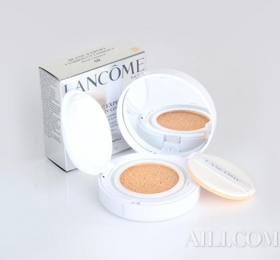 你看，那姑娘连“素颜”都那么美！