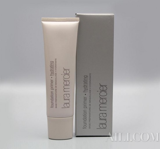 你看，那姑娘连“素颜”都那么美！