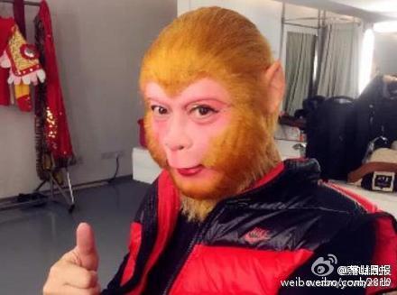 六小龄童现身安徽签售将拍3D版西游记出演孙悟空