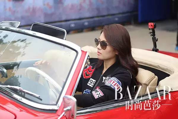 鸡血芭|为什么总是被刘涛帅一脸？因为她穿的不是西装而是铠甲