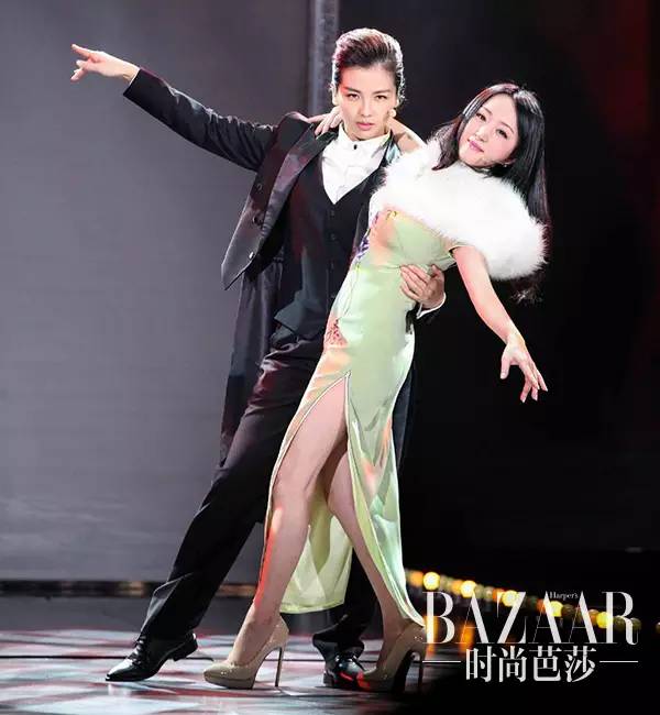 鸡血芭|为什么总是被刘涛帅一脸？因为她穿的不是西装而是铠甲