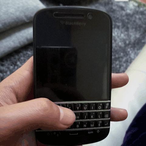 黑莓q10翻新,黑莓q10还有全新的吗