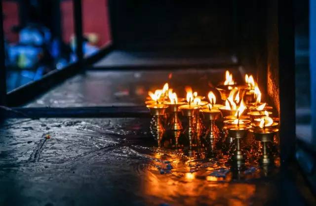 尼泊尔努巴尼活女神,加德满都活女神