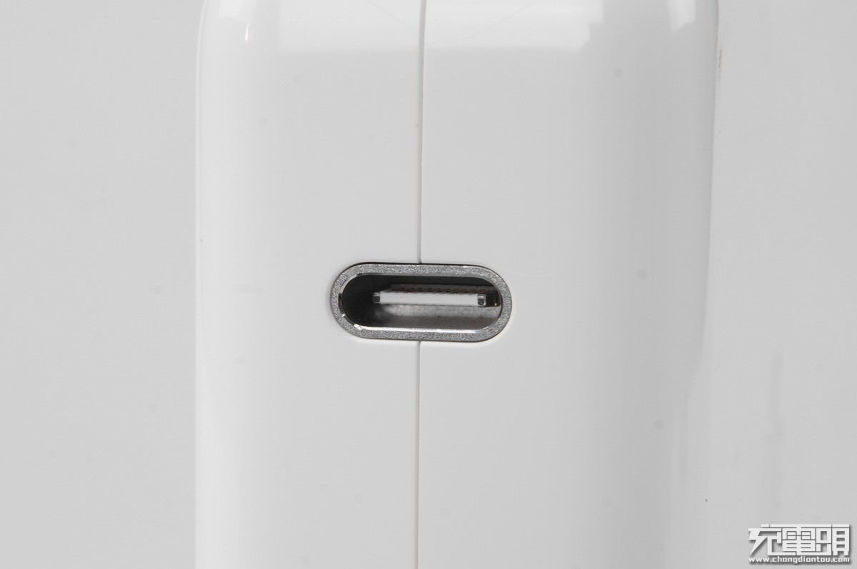 6650毫安充电器,628元电池充电器