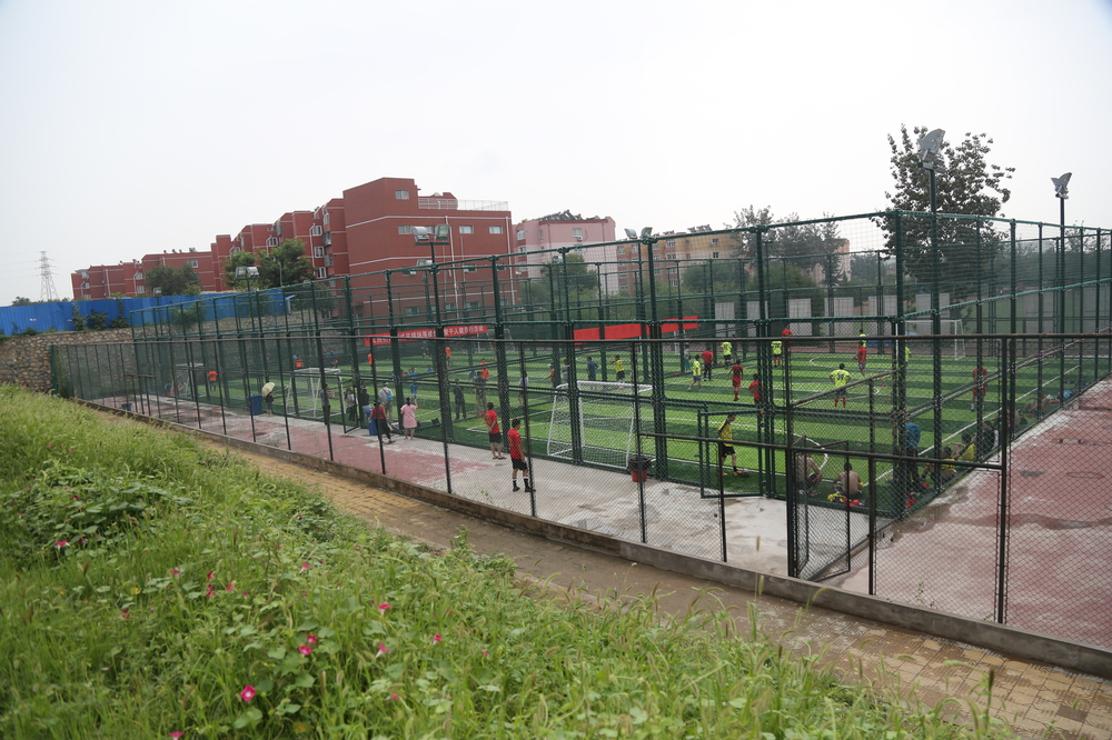 新建11人制标准足球场,丰台体育中心笼式足球场