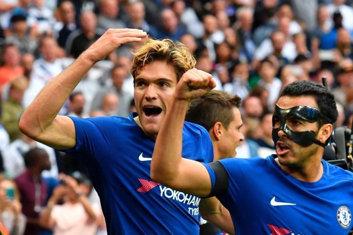 拒绝开倒车！这位出身于足球世家的最强飞翼带领球队上高速！