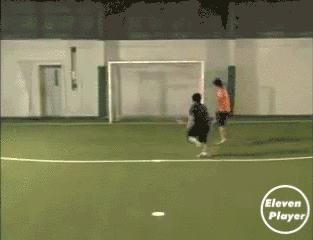 足球过人技巧小学生五年级,五人足球花式过人集锦