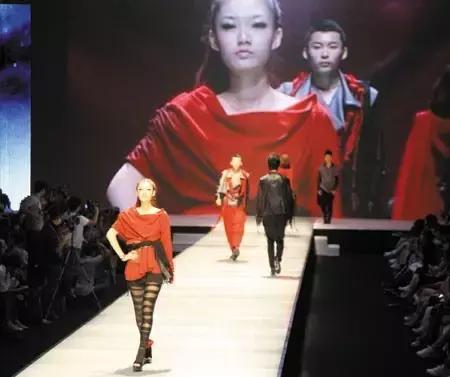 中国的第一服装城在哪里,服装第一城是哪个城市