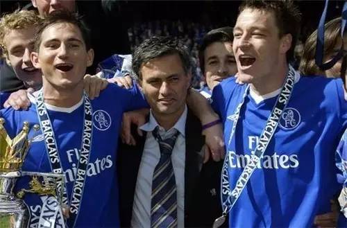 2场8球登顶积分榜第一，是时候展示穆二年的非凡魔力了