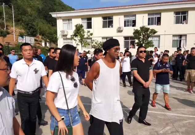 世界足球先生球迷,罗纳尔迪尼奥世界先生