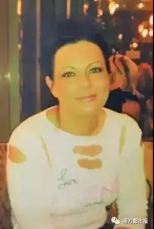 这样的文身，女孩涂后红疹起泡留疤都来了，你还敢玩吗？