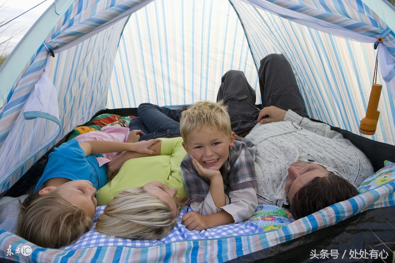 孩子每天晚上磨蹭到很晚才睡，聪明家长不动声色，用这些办法搞定