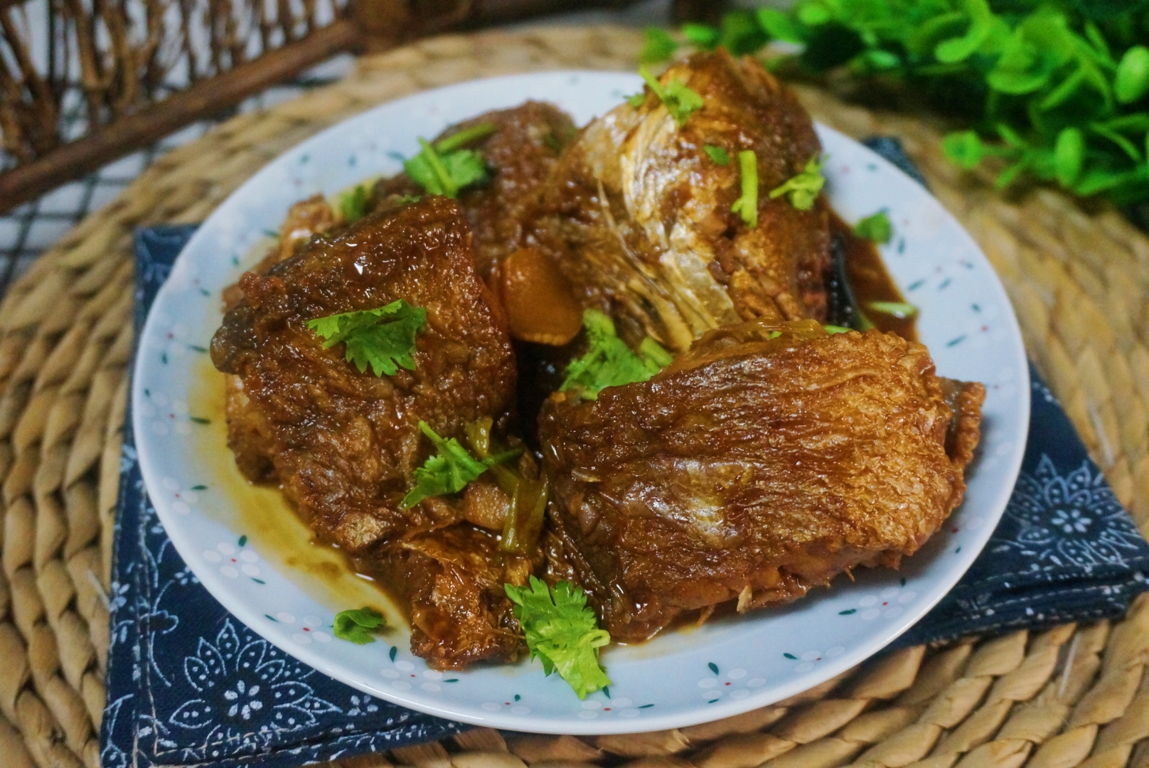 农村炖鱼的家常做法,炖鱼的正确方法和配料大全