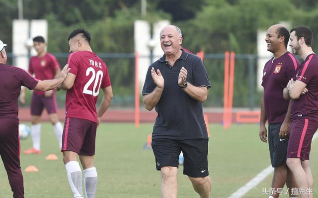 申花把基地借给恒大使用引沪媒不满暗讽上海足球不团结