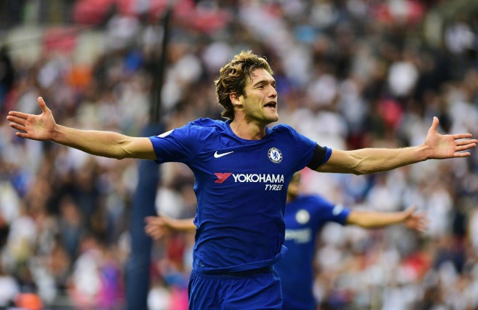 拒绝开倒车！这位出身于足球世家的最强飞翼带领球队上高速！