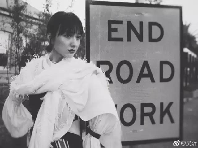 迪丽热巴高圆圆同款双肩包 (迪丽热巴高圆圆同款双肩包哪里买)