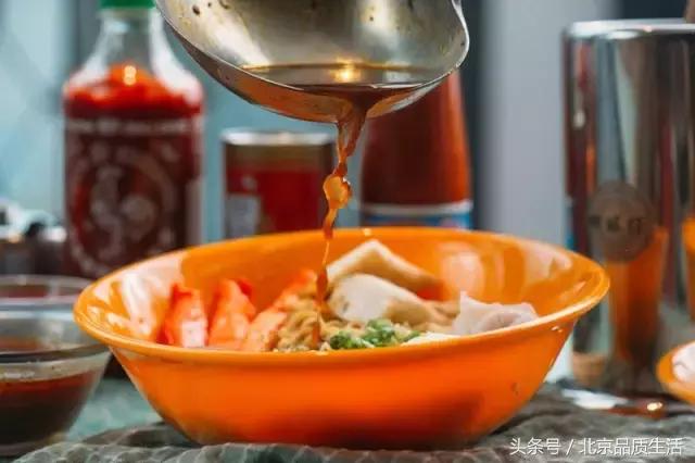 火遍全香港的车仔面终于登陆北京，连嘻哈侠第一站都要来这里！