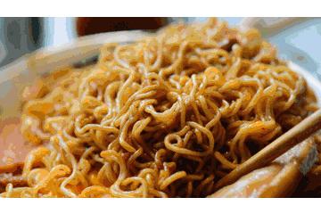 火遍全香港的车仔面终于登陆北京，连嘻哈侠第一站都要来这里！