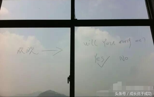 他因摔断腿告别心爱事业，为养家拍戏成就如今的名气与美满！