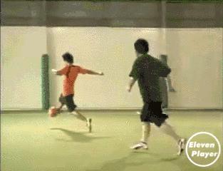 足球过人技巧小学生五年级,五人足球花式过人集锦