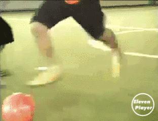 足球过人技巧小学生五年级,五人足球花式过人集锦