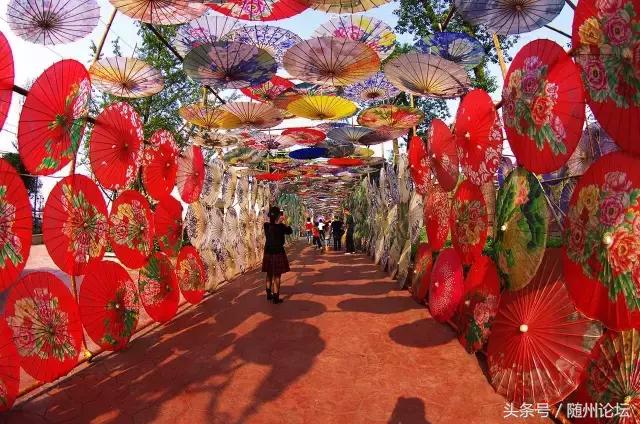 七夕约起！神农国际大酒店首届“七彩风车花海节+梦幻冰雪泡泡秀