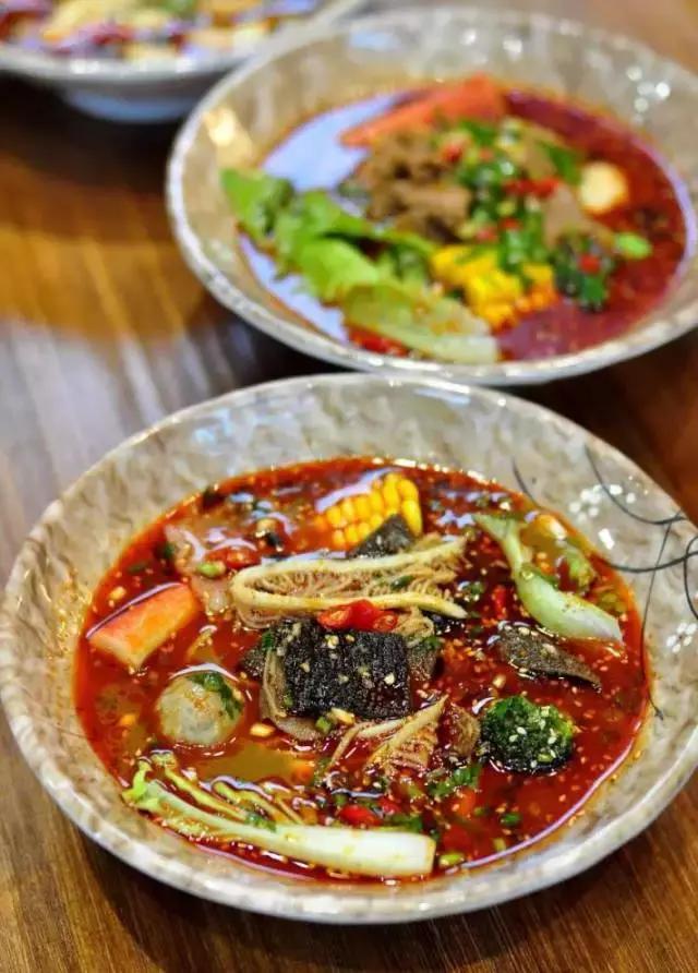 武汉最有人气美食城,武汉步行街美食推荐排行榜