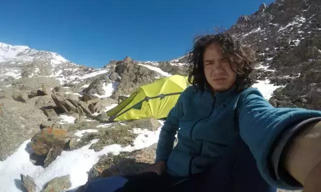 维族少年曾被当成小偷，用青春记录极限经历和令人愉悦的濒死体验