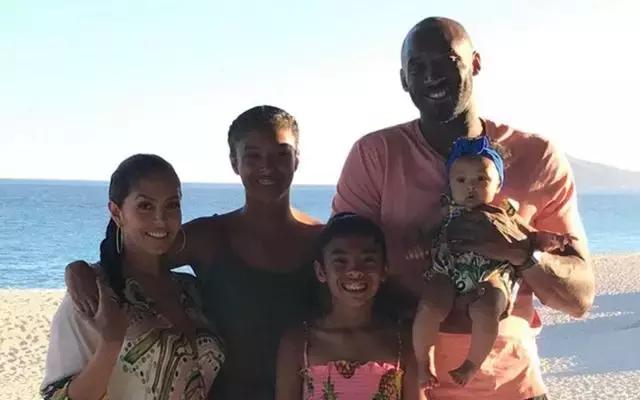 祝贺科比39岁生日快乐,科比44岁生日快乐英文