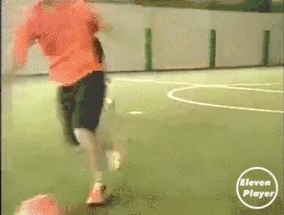 五人足球过人实用技巧,球场实用过人技巧